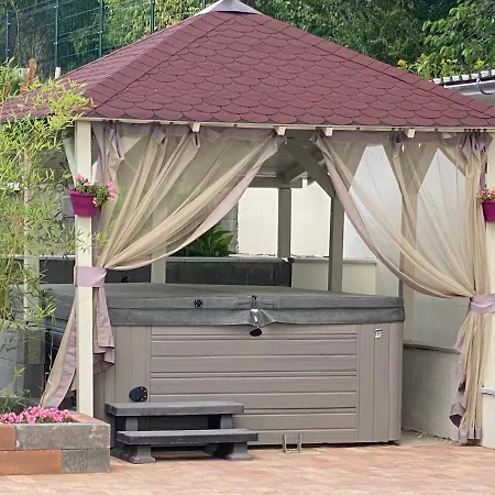 Maria Vendeghaz Guest house *