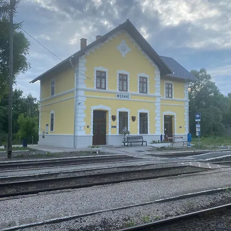 Maria Vendeghaz Pensionat Mernye